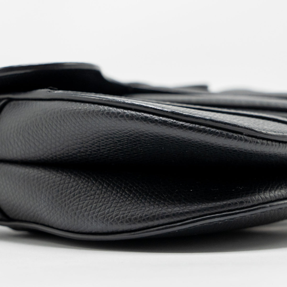 dior-mini-saddle-grained-calfskin-black-ghw