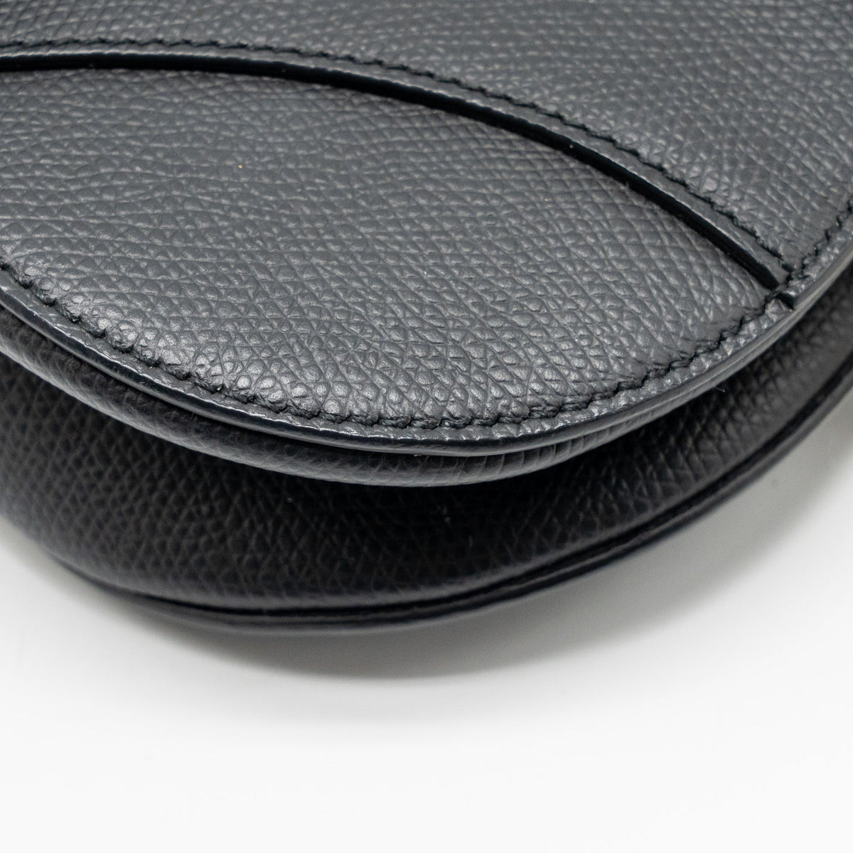 dior-mini-saddle-grained-calfskin-black-ghw