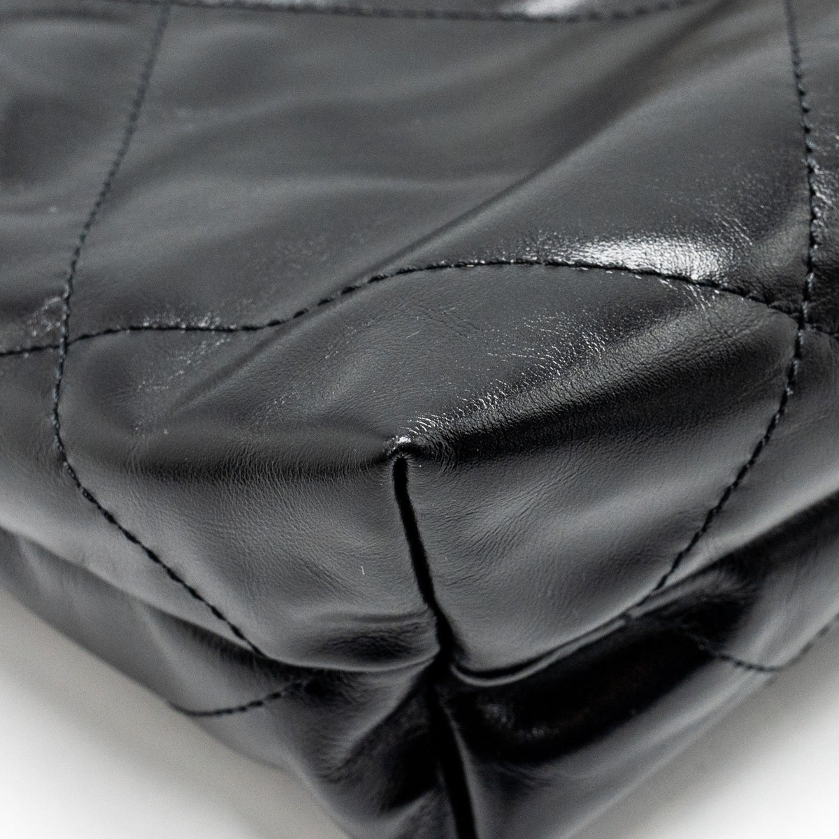 chanel-small-22-bag-shiny-calfskin-black-ghw-microchip-2