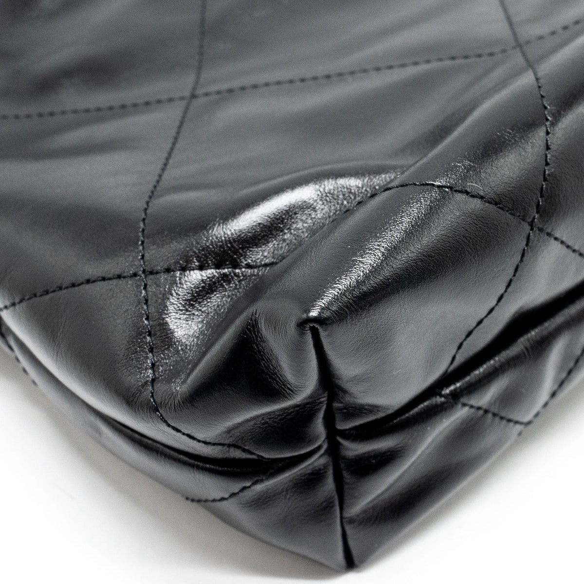 chanel-small-22-bag-shiny-calfskin-black-ghw-microchip-2