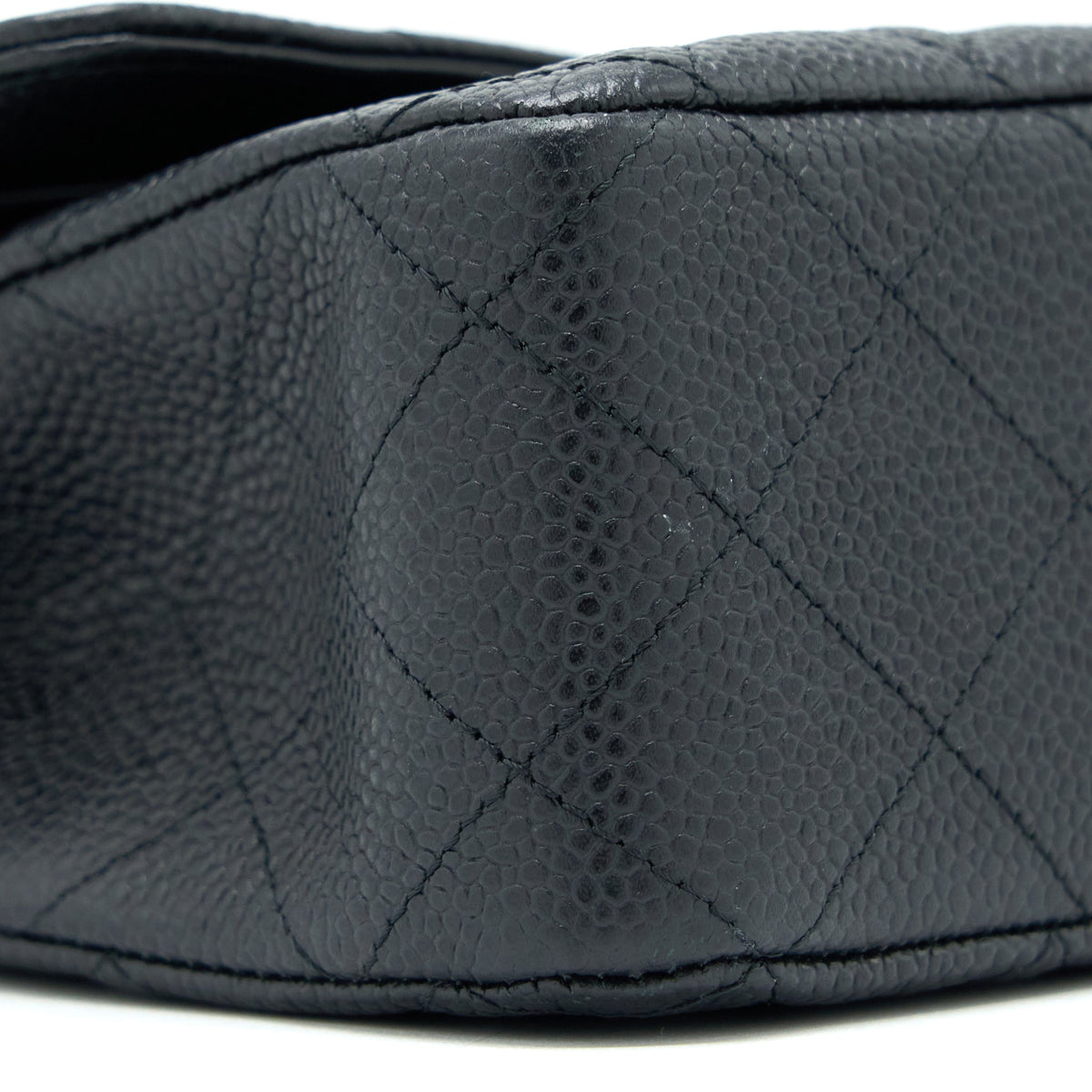 chanel-medium-classic-double-flap-bag-caviar-black-ghw-5