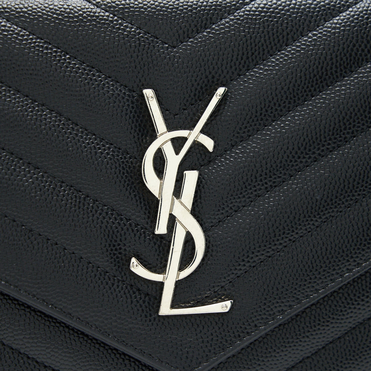 saint-laurent-envelope-chain-wallet-black-with-shw