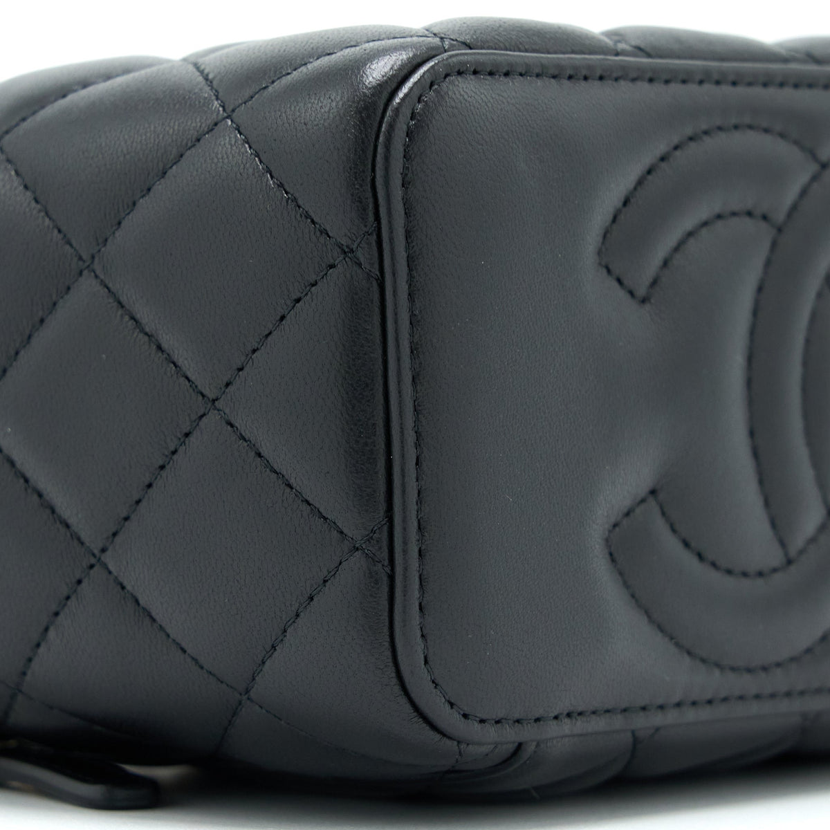chanel-leather-chain-top-handle-long-vanity-lambskin-black-ghw