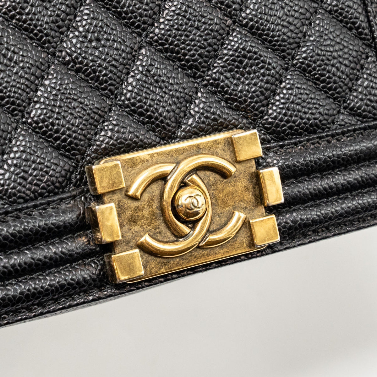 chanel-small-boy-bag-grained-calfskin-black-ghw