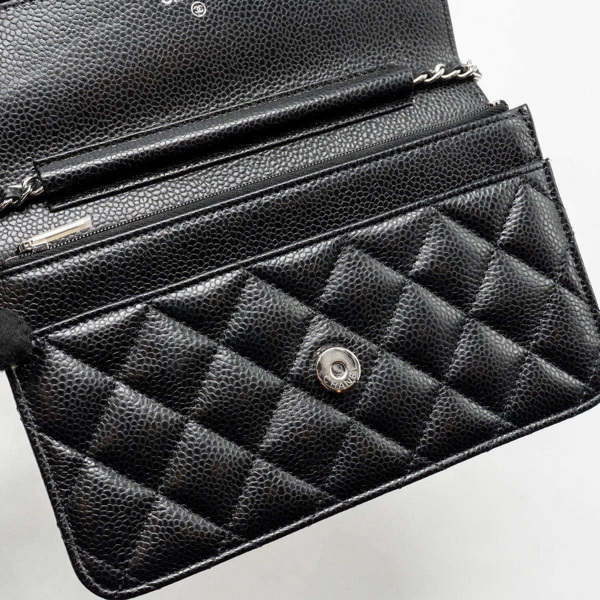 chanel-classic-wallet-on-chain-caviar-black-shw-microchip-copy