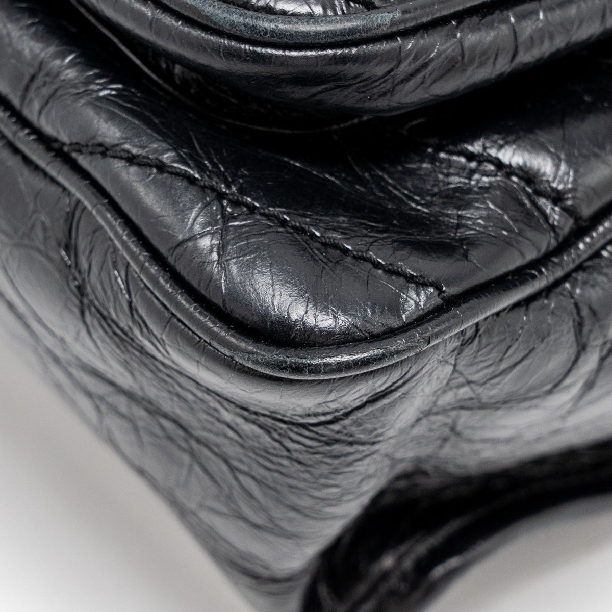 saint-laurent-medium-niki-calfskin-black-shw