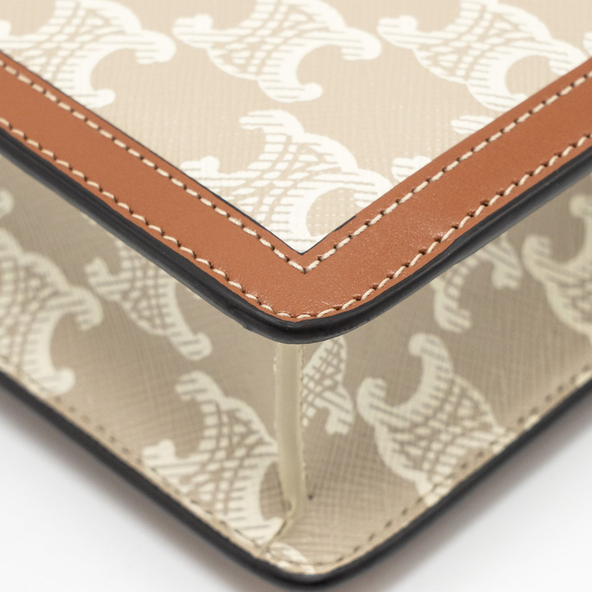 celine-envelope-bag-in-triomphe
