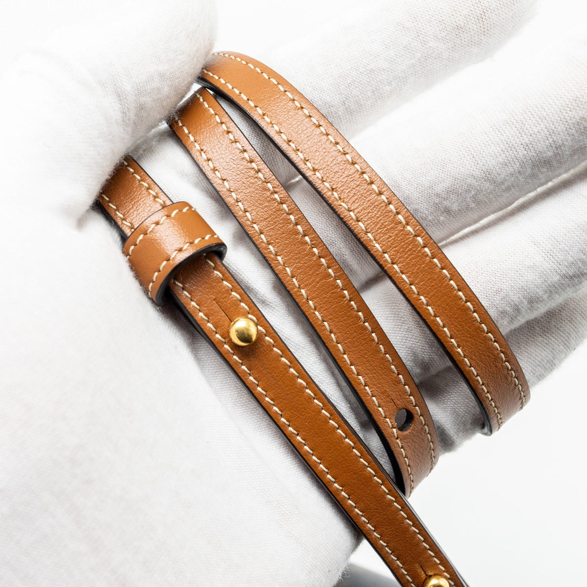 celine-wallet-on-strap-triomphe-canvas-smooth-lambskin-tan-ghw-3