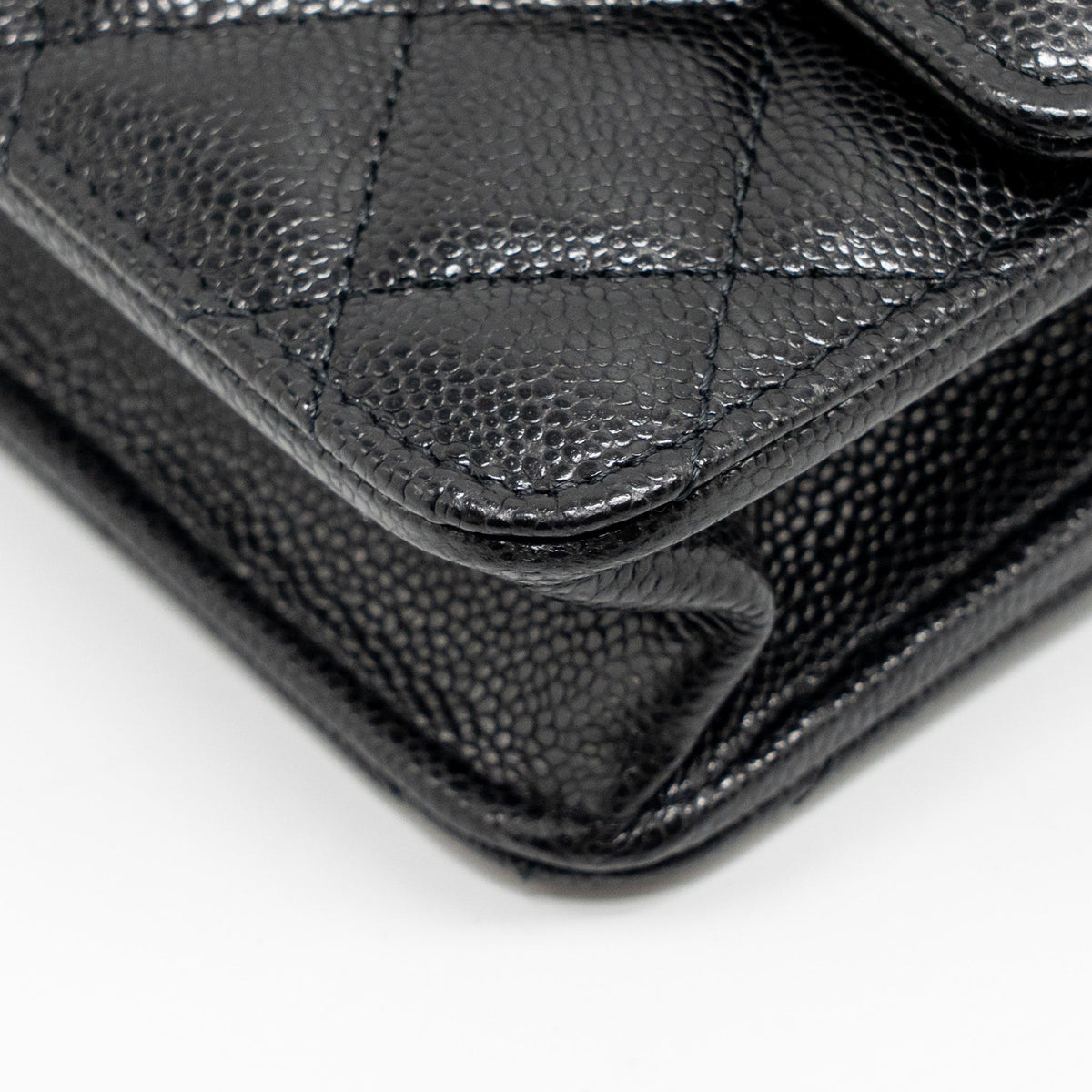 chanel-square-wallet-on-chain-caviar-black-lghw-microchip