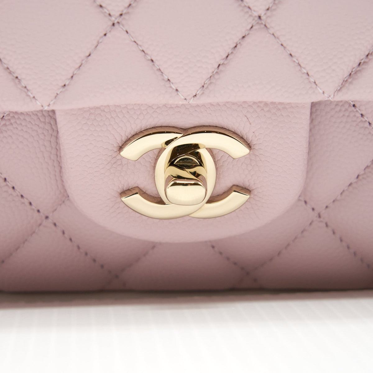 chanel-medium-classic-double-flap-bag-21s-caviar-light-pink-lghw