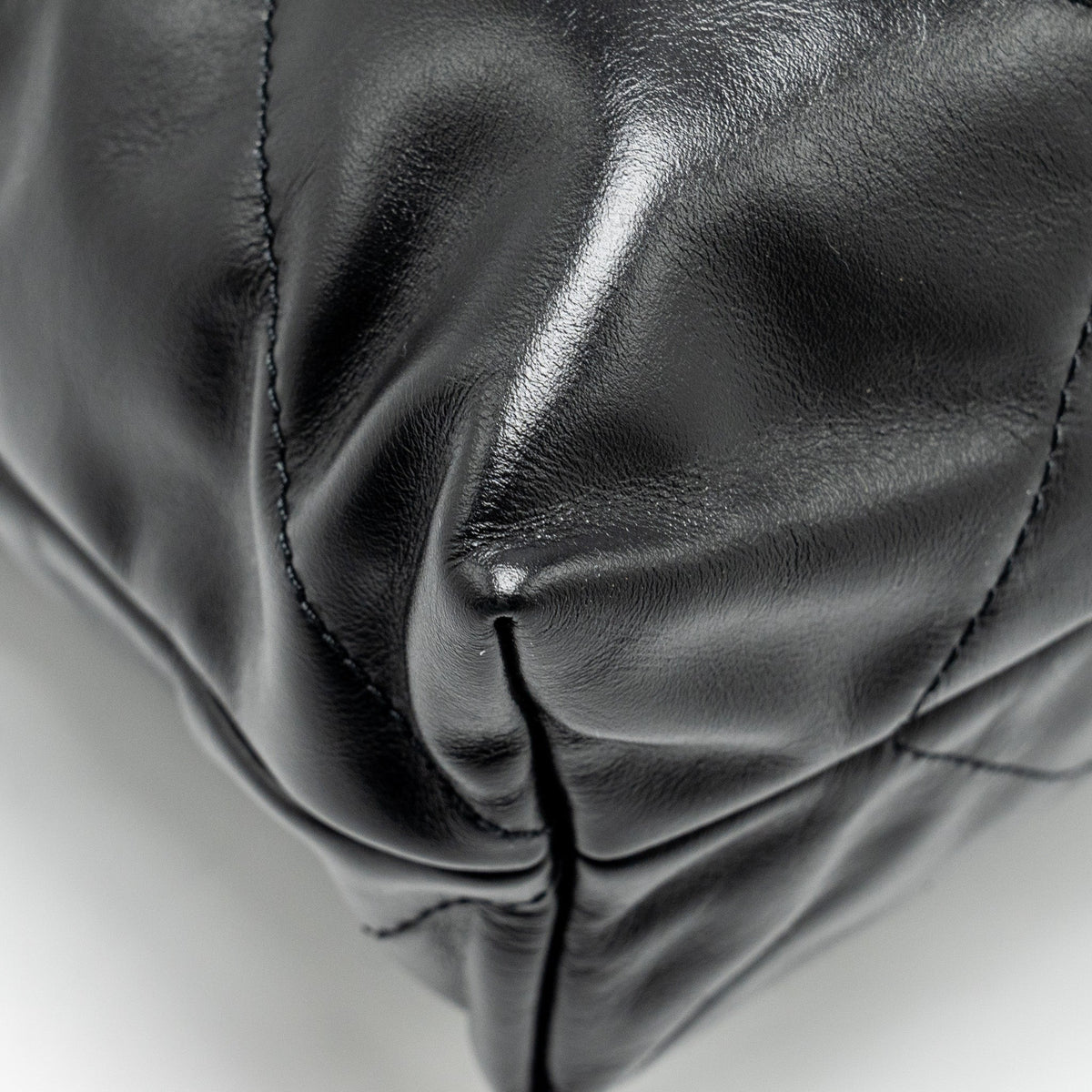 chanel-medium-22-bag-shiny-calfskin-black-ghw-copy