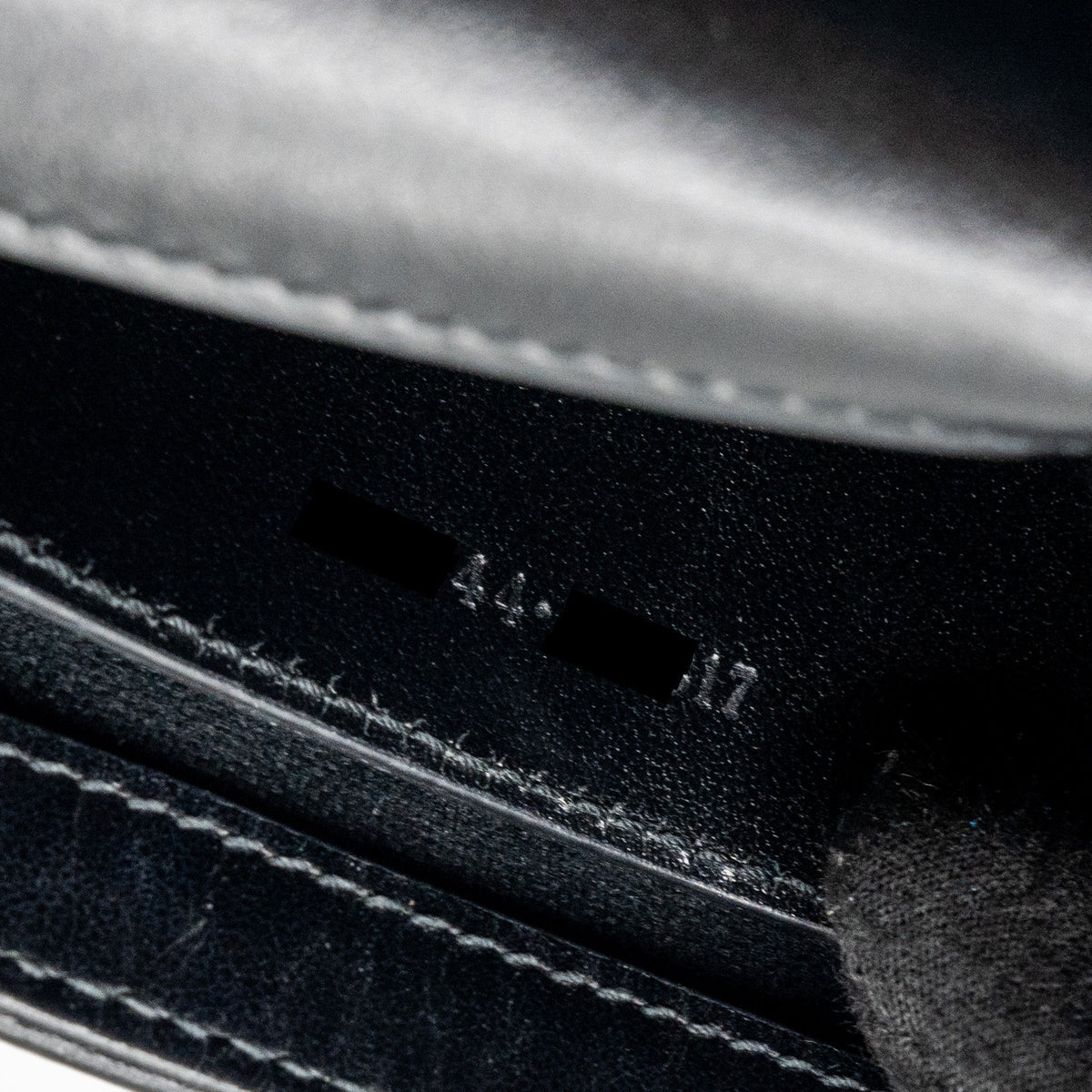 gucci-mini-marmont-calfskin-black-with-black-hardware