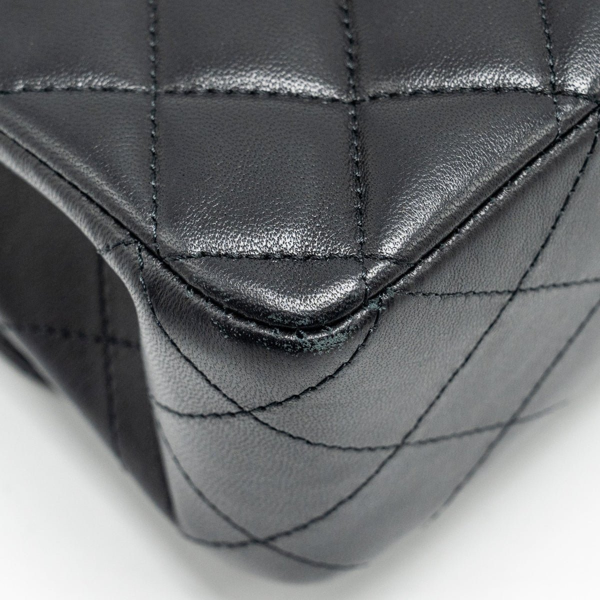 chanel-medium-classic-double-flap-bag-lambskin-black-shw-copy-1