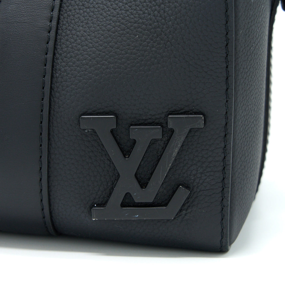 louis-vuitton-city-keepall-grained-calfskin-black-with-black-hardware