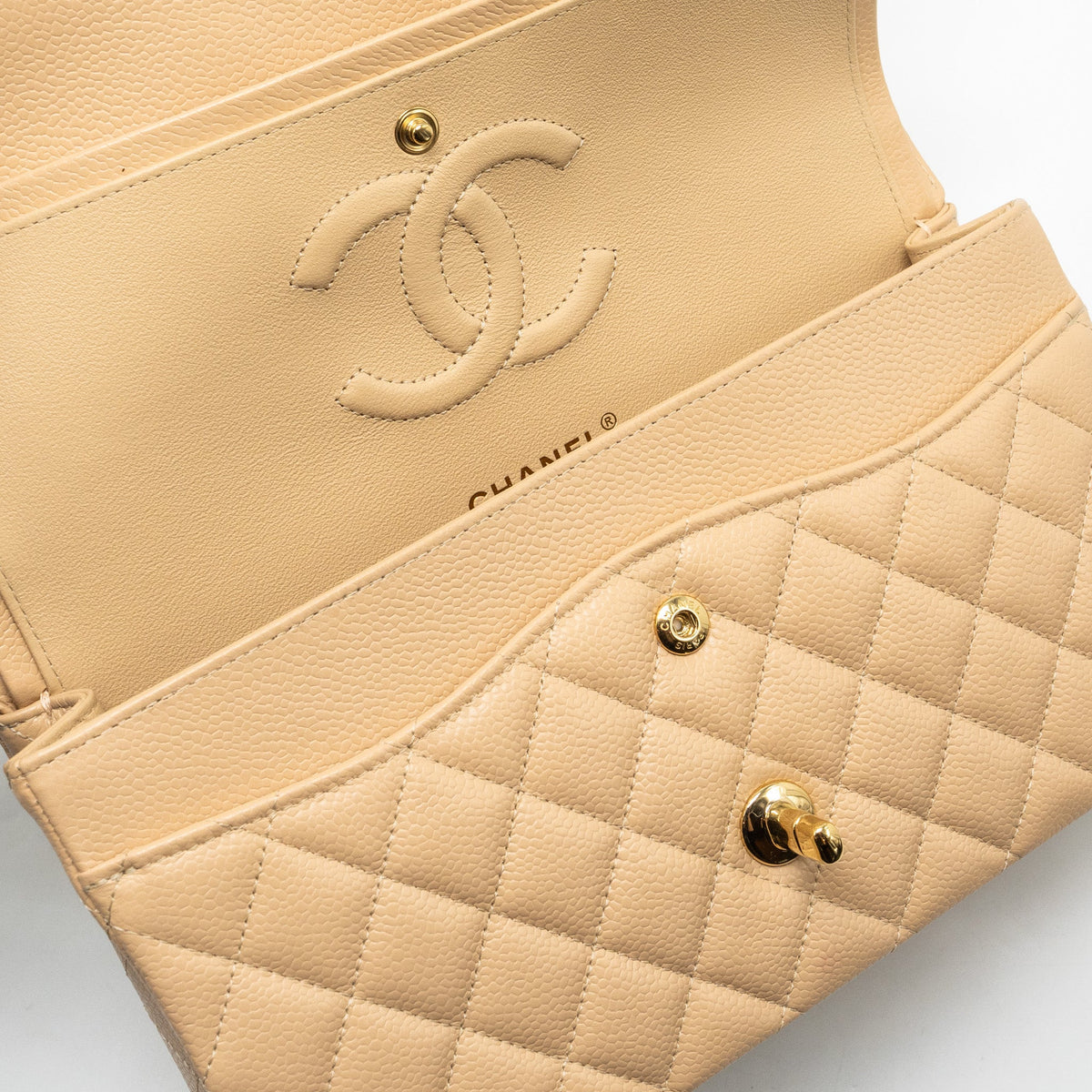 chanel-medium-classic-double-flap-bag-caviar-beige-ghw-copy