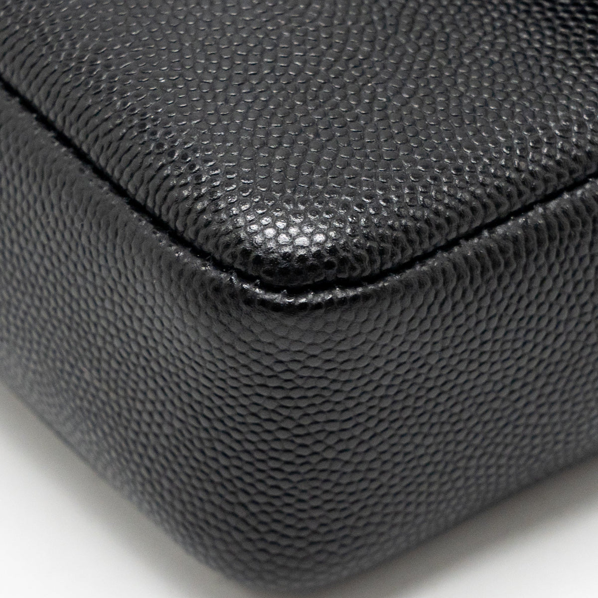 chanel-26p-preppy-coco-clutch-shoulder-bag-caviar-black-ghw-microchip