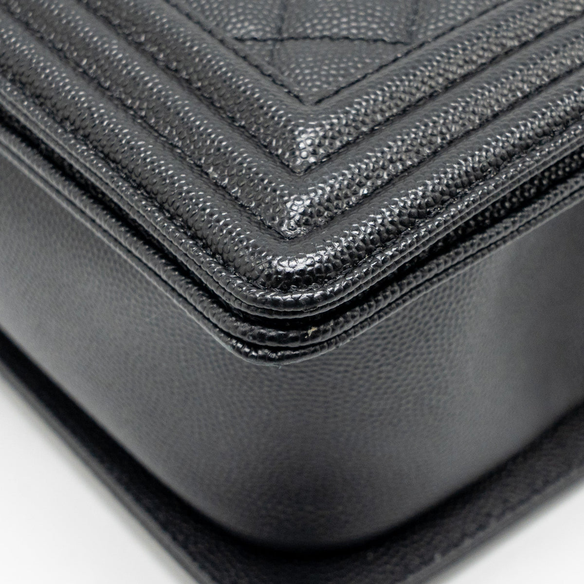 chanel-medium-boy-bag-caviar-black-ruthenium-hardware-1