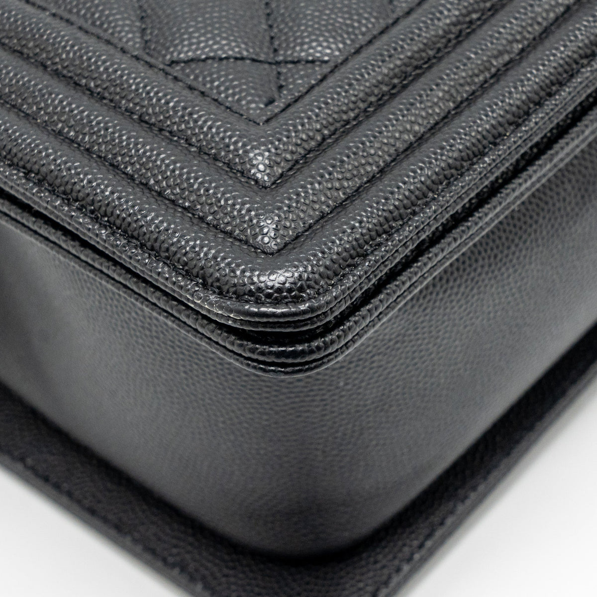 chanel-medium-boy-bag-caviar-black-ruthenium-hardware-1