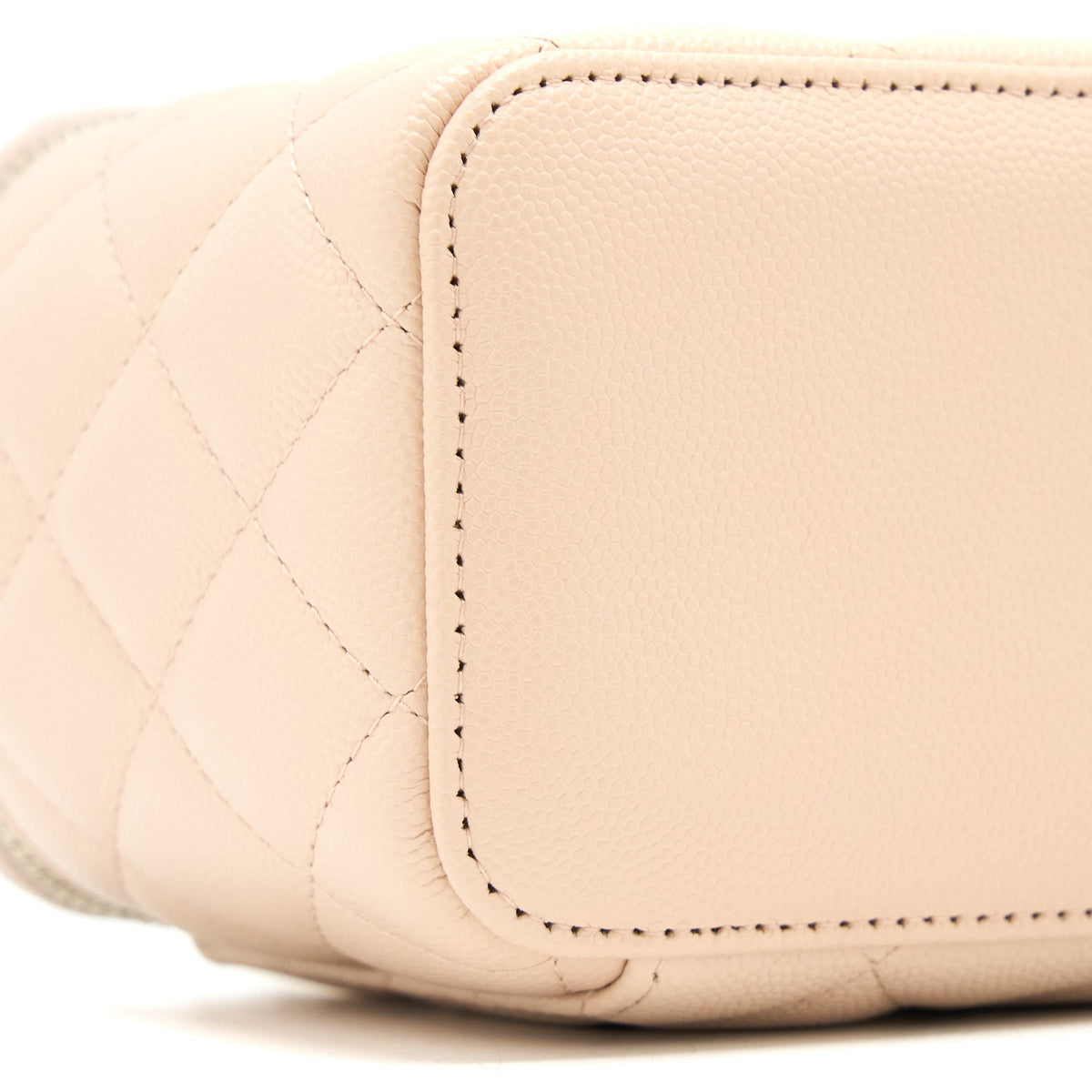 chanel-long-vanity-case-caviar-light-pink-lghw