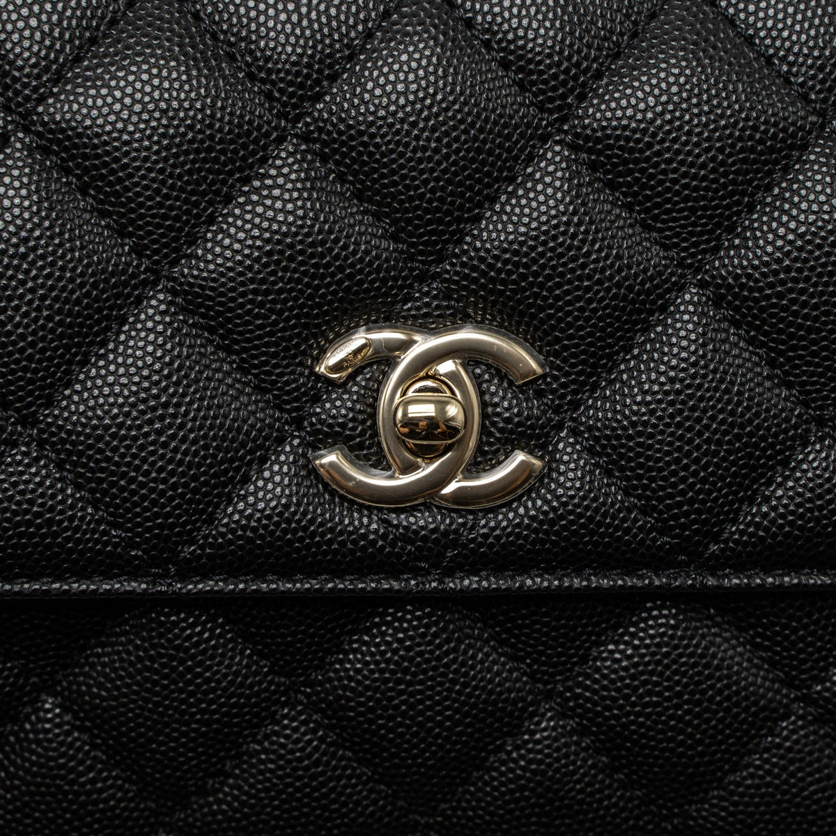chanel-small-coco-handle-caviar-black-lghw-microchip-7