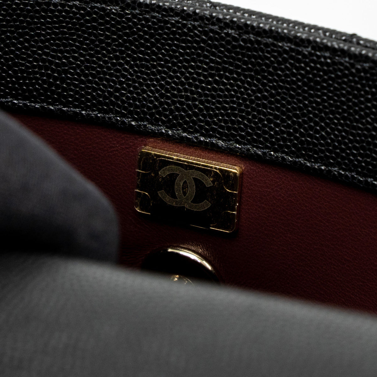 chanel-small-coco-handle-caviar-black-lghw-microchip-7