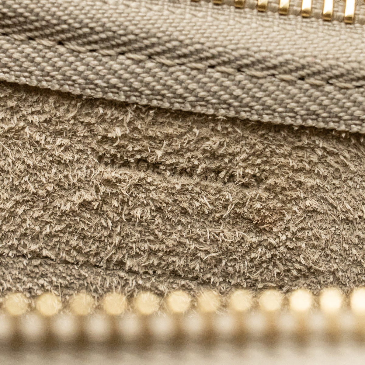 celine-pico-belt-bag-grained-calfskin-beige-ghw