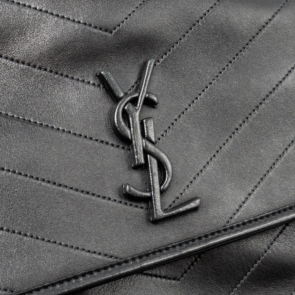 saint-laurent-medium-niki-bag-lambskin-black-ghw-1