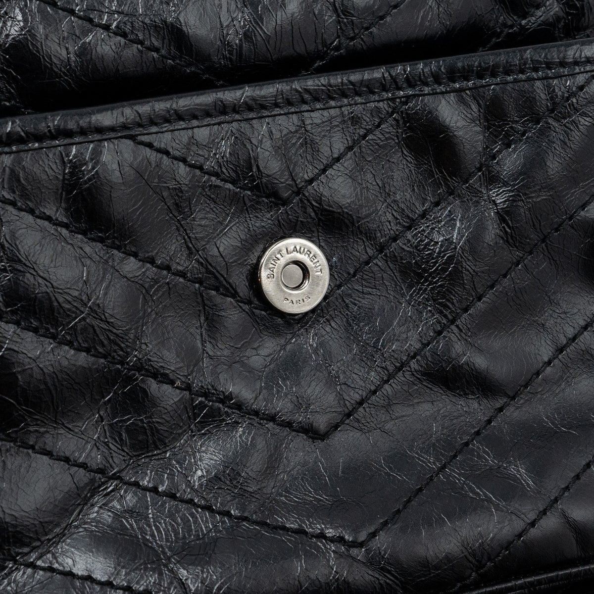 saint-laurent-medium-niki-calfskin-leather-black-shw