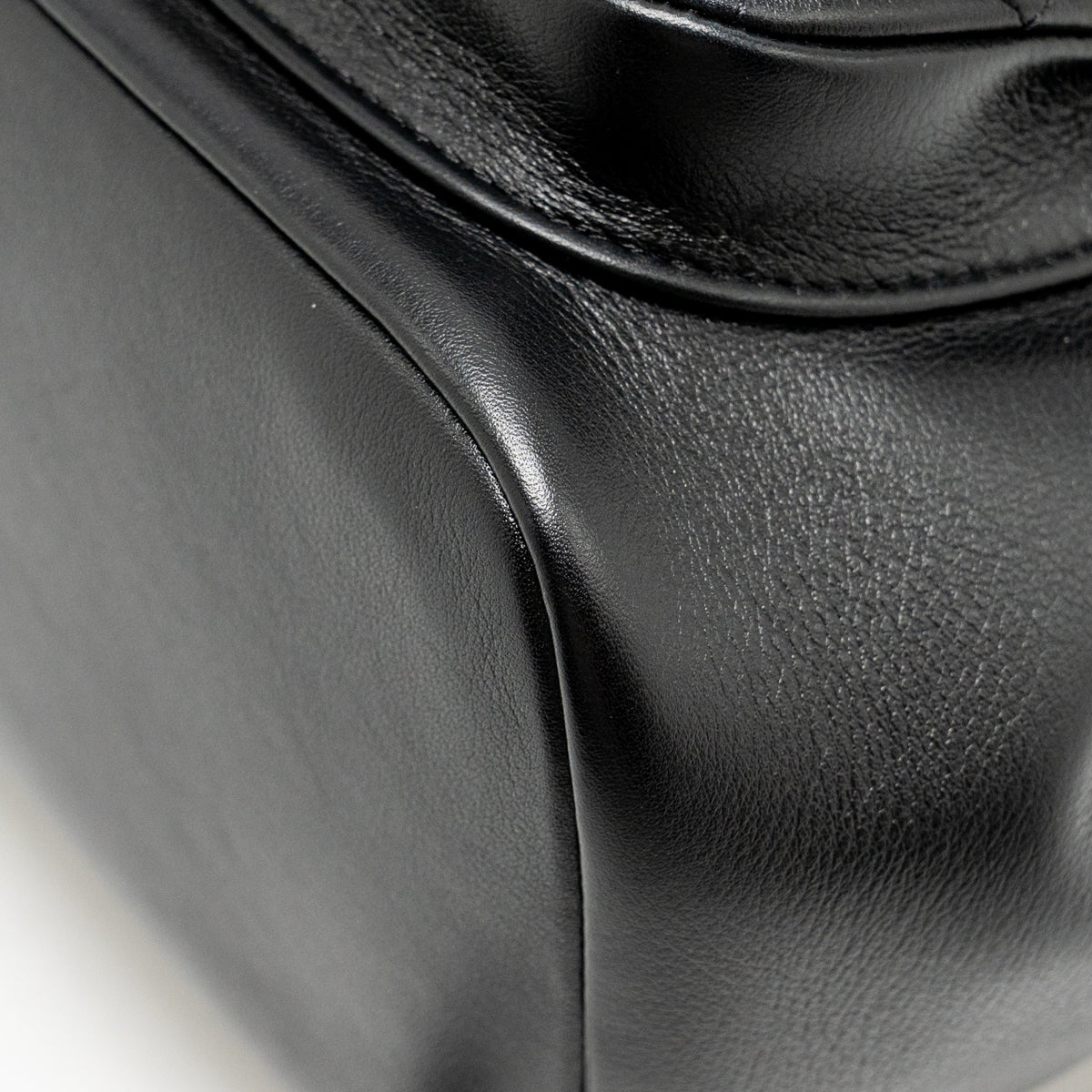 chanel-mini-duma-backpack-calfskin-black-lghwmicrochip