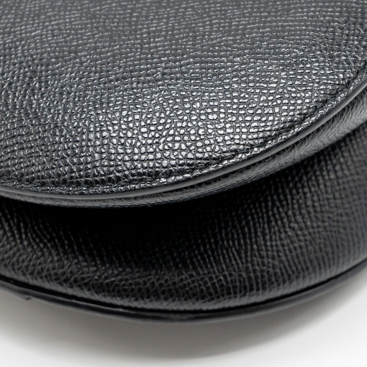 dior-saddle-bag-with-strap-grained-calfskin-black-ghw