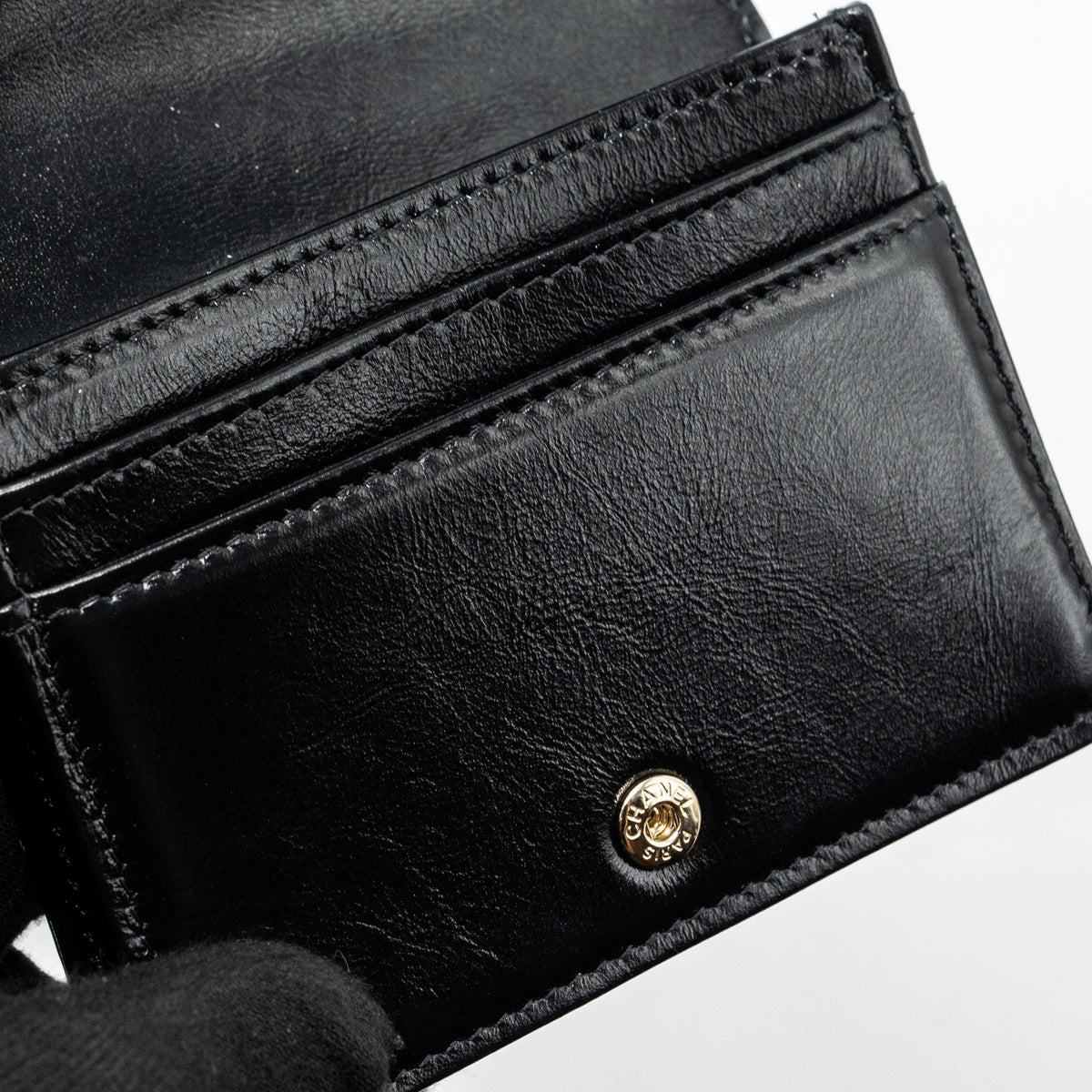 chanel-24c-31-card-holder-shiny-calfskin-black-lghw-microchip