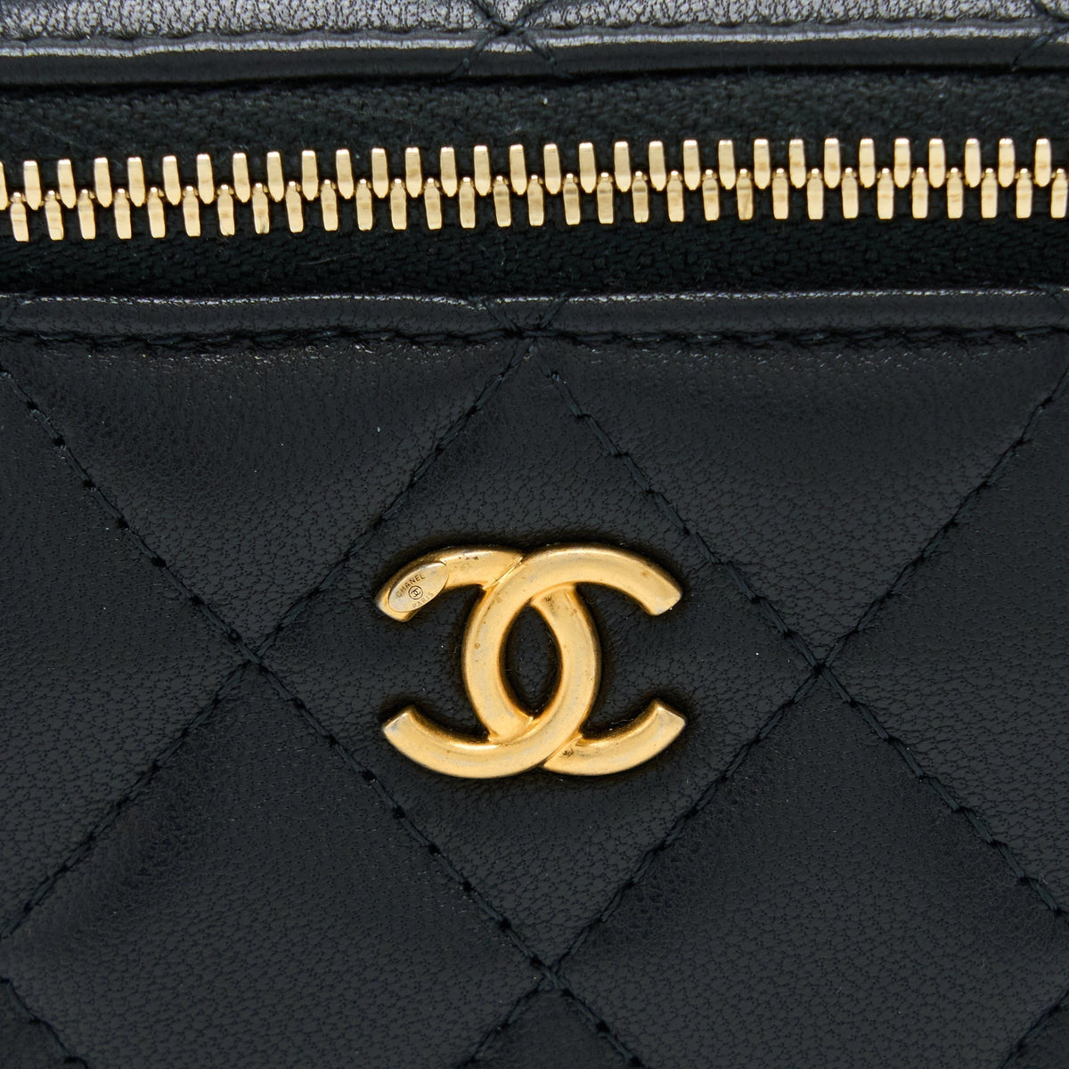 chanel-pearl-crush-mini-vanity-lambskin-black-ghw