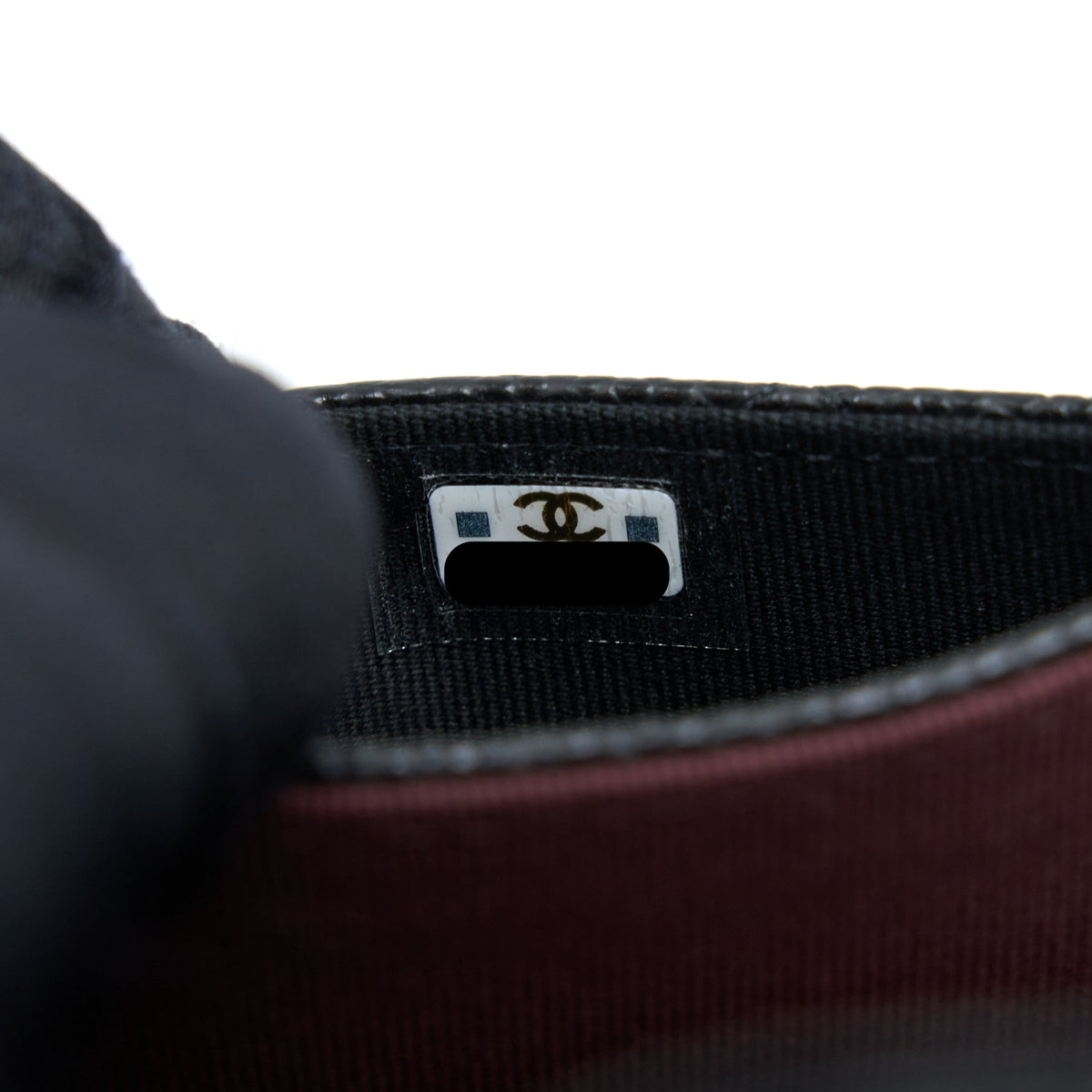 chanel-classic-flap-card-holder-cavair-leather-black-lghw