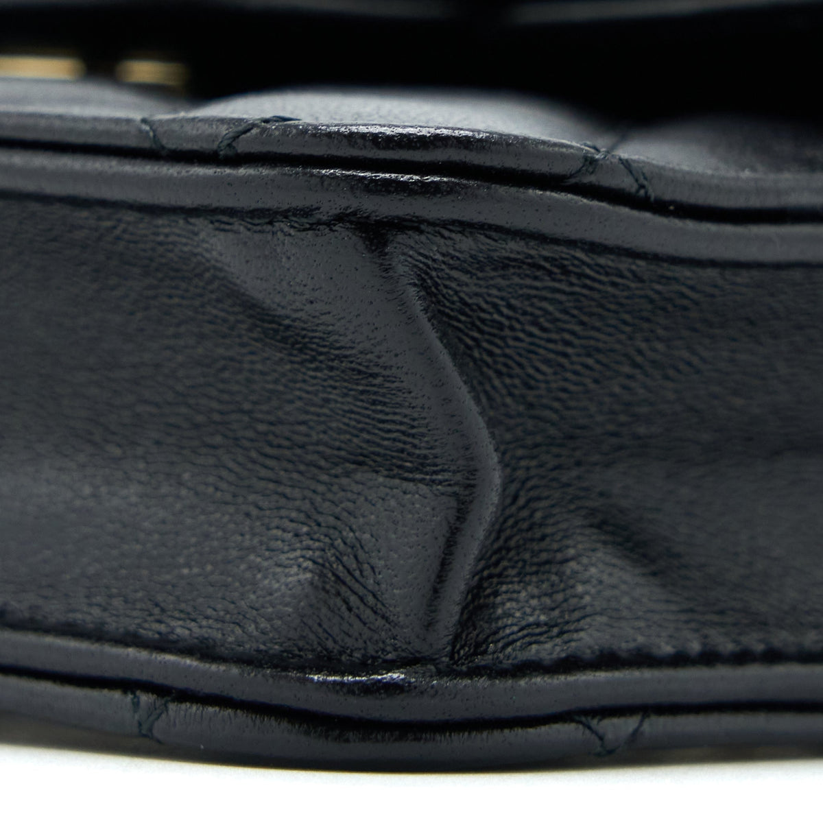 chanel-mini-top-handle-flap-bag-lambskin-black-lghw