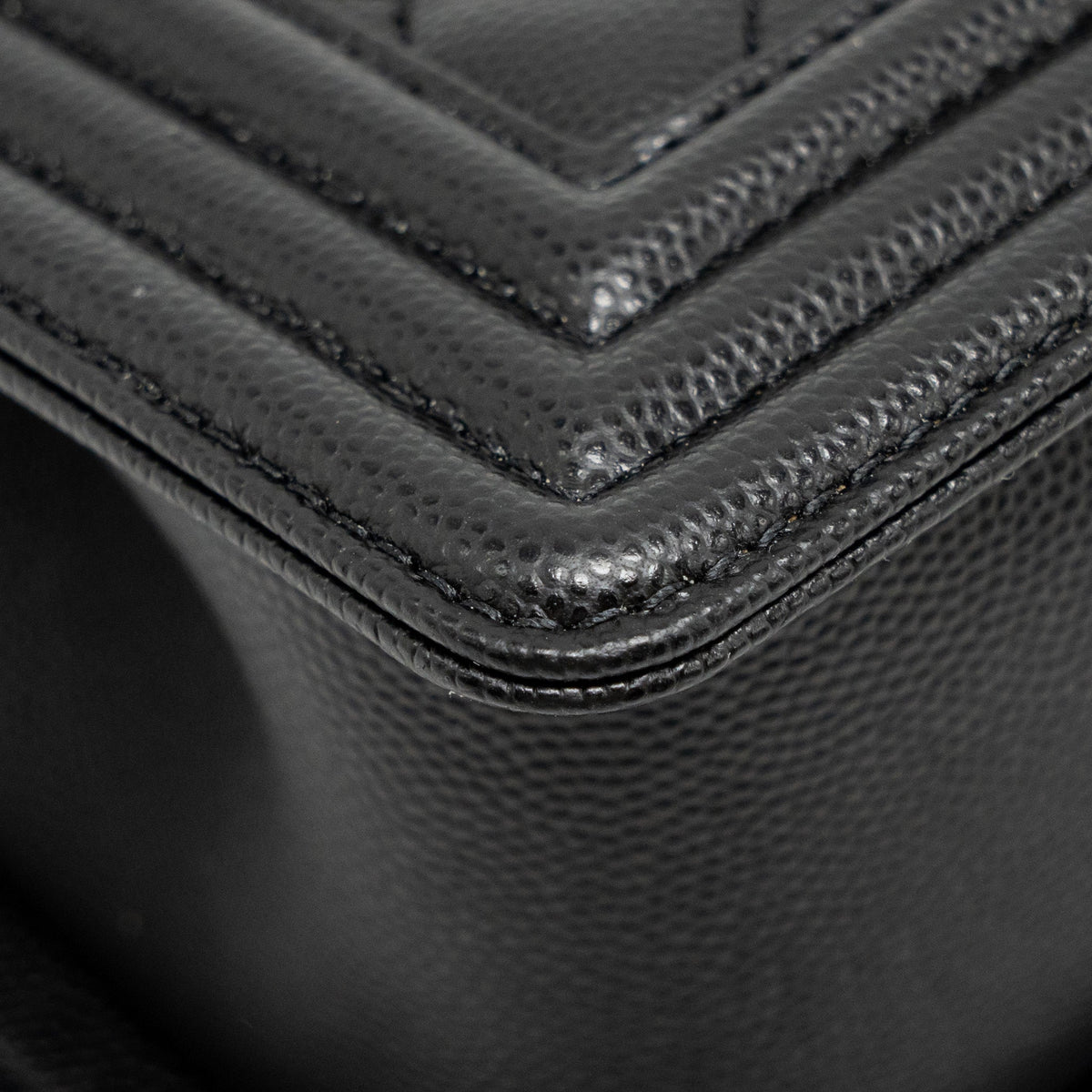 chanel-small-boy-bag-caviar-black-ruthenium-shw-microchip-copy-1