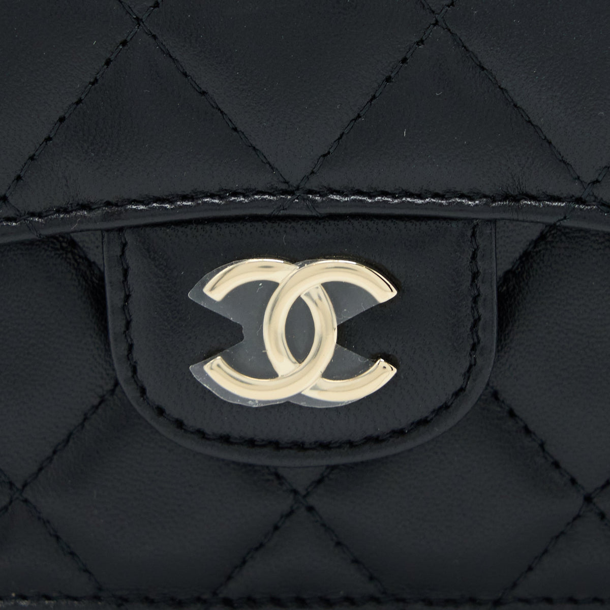 chanel-mini-top-handle-flap-bag-lambskin-black-lghw