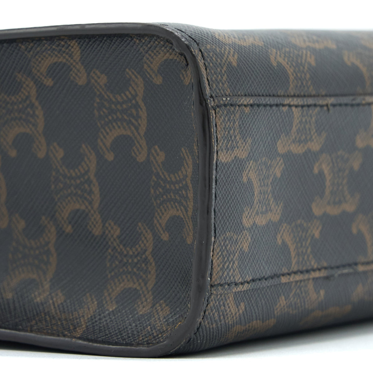 celine-vertical-cabas-triomphe-canvas-ghw-2