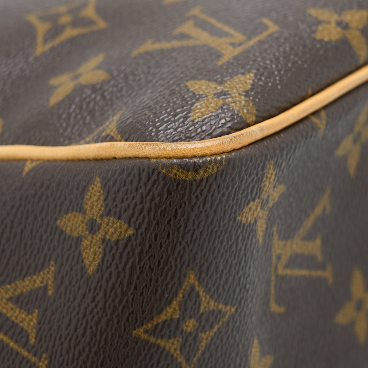 louis-vuitton-tote-bag-monogram-canvas-tote-bag