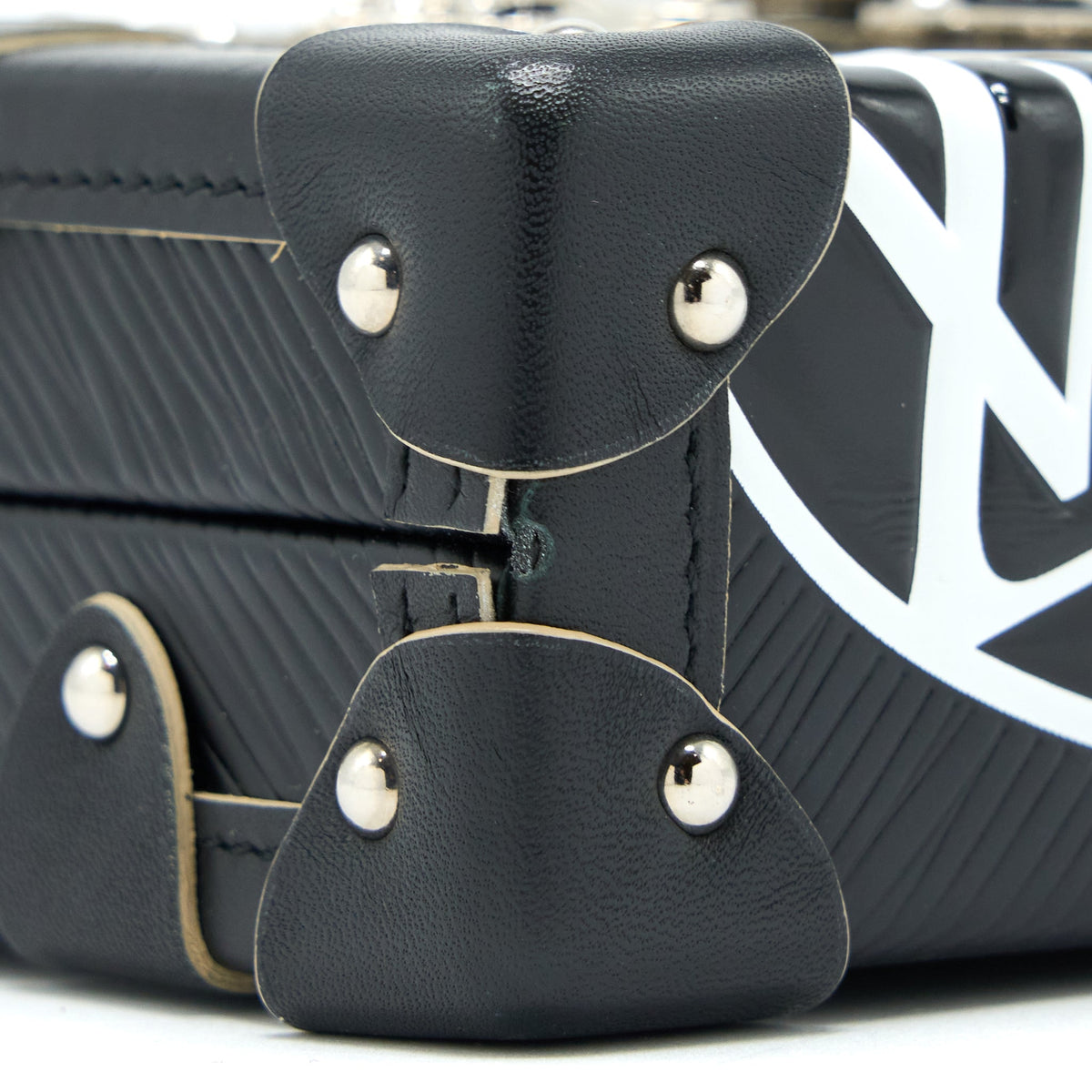 louis-vuitton-petit-malle-limited-edition-black-multicolour-shw