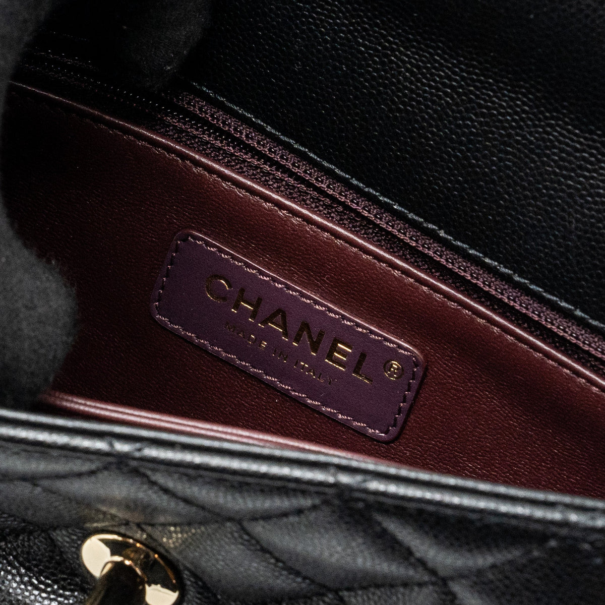 chanel-small-coco-handle-caviar-black-lghw-microchip-12