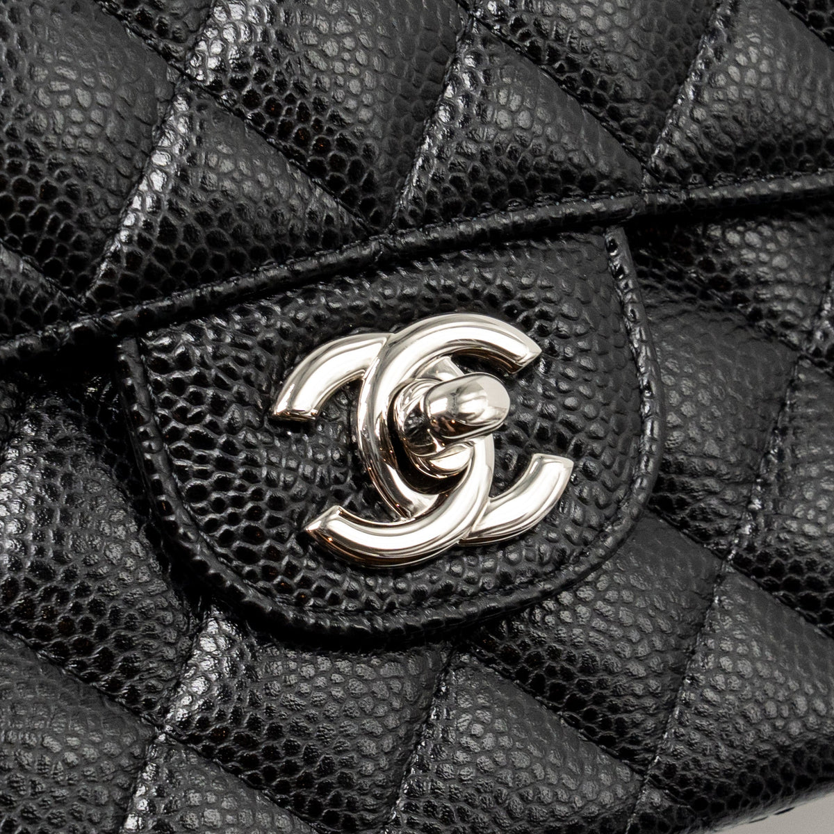 chanel-medium-classic-double-flap-bag-caviar-black-shw-15
