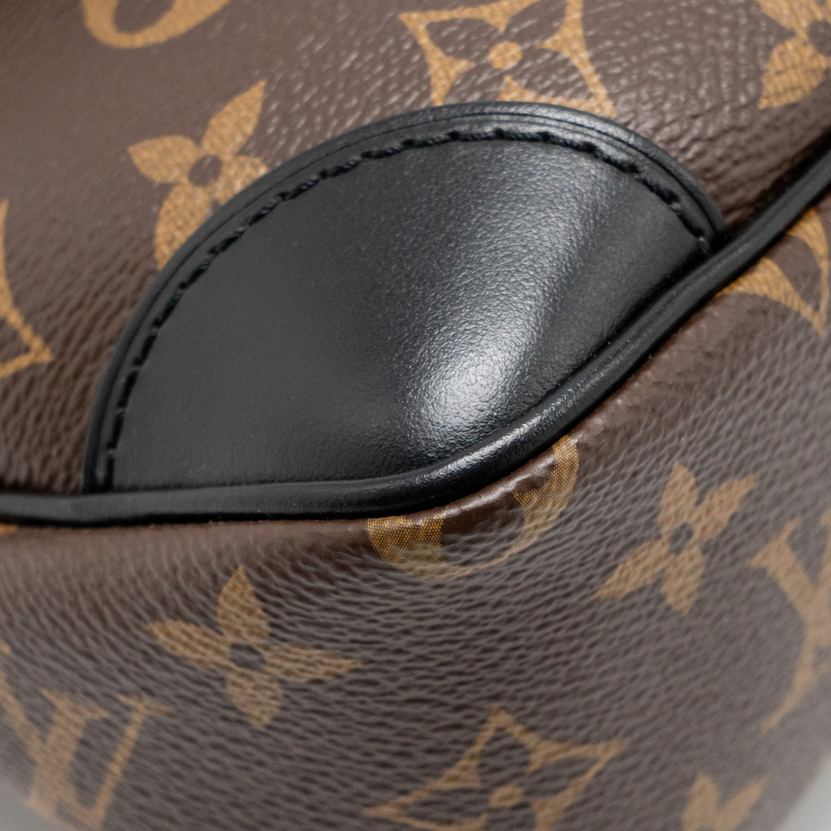 louis-vuitton-odeon-pm-bag-monogram-canvas-black-ghw-1
