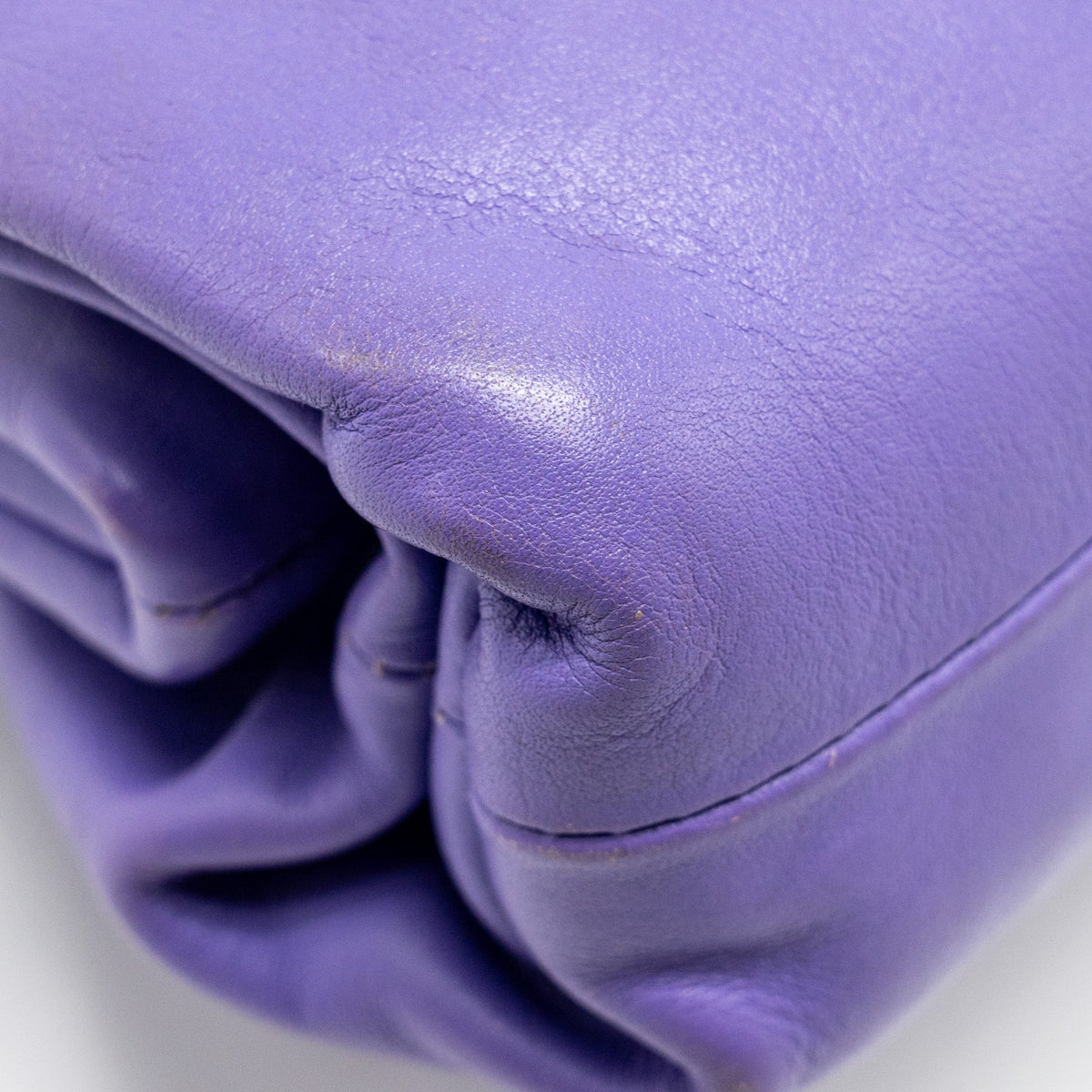 bottega-veneta-mini-pouch-calfskin-purple-shw-copy