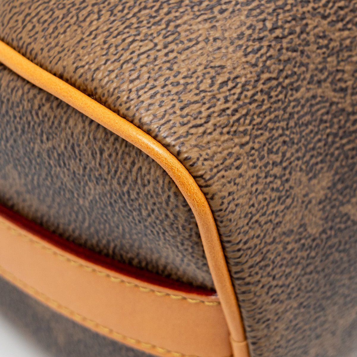 louis-vuitton-keepall-bandouliere-25-monogram-dust-coated-canvas-ghw