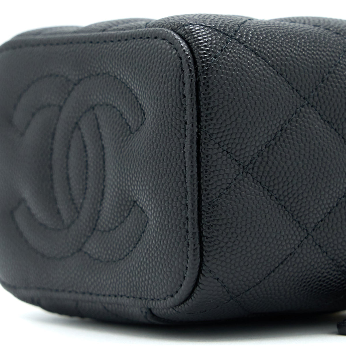 chanel-mini-vanity-with-chain-caviar-black-lghw-3