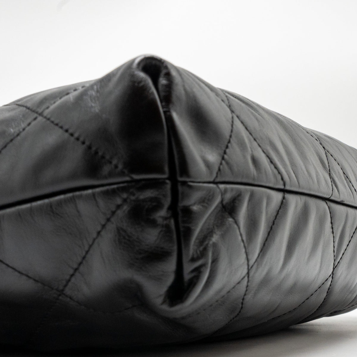 chanel-22-bag-black