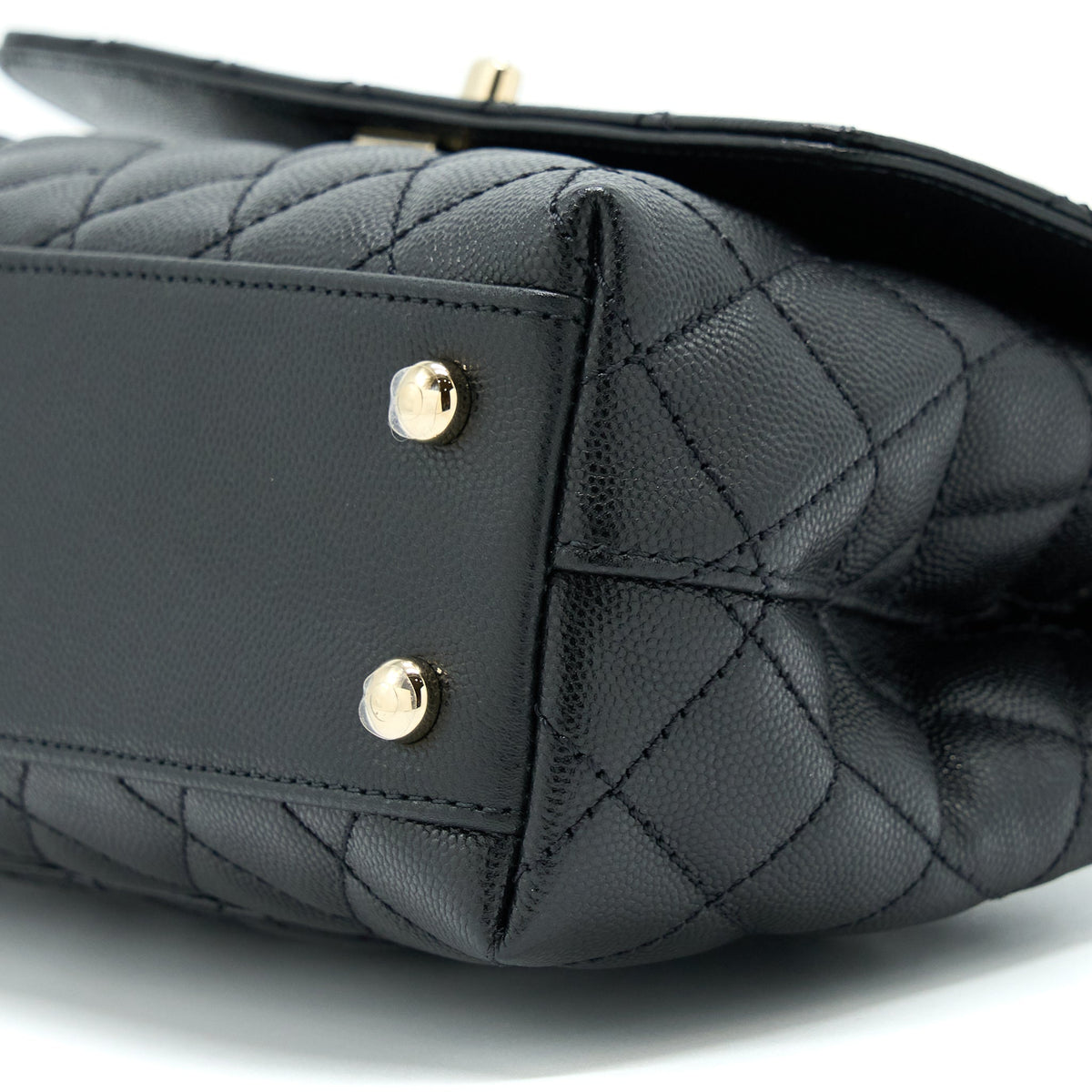 chanel-small-coco-handle-caviar-black-lghw-microchip-4