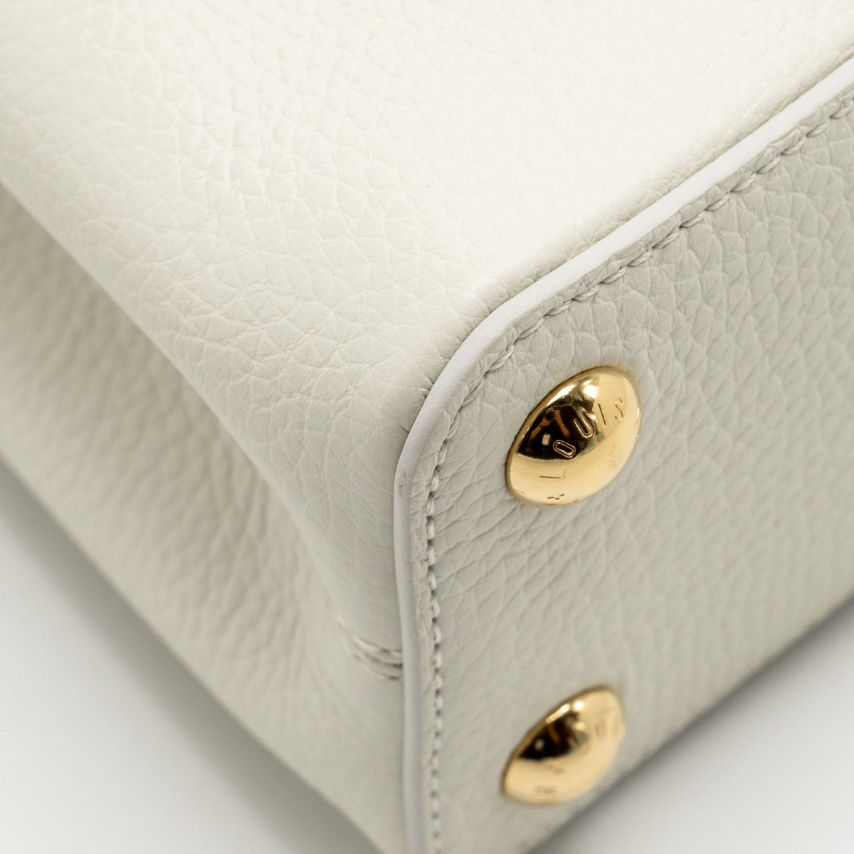 louis-vuitton-capucines-bb-taurillon-by-the-pool-snow-white-provence-blue-ghw