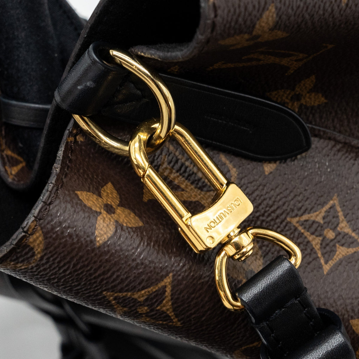 louis-vuitton-neonoe-mm-monogram-canvas-black-ghw