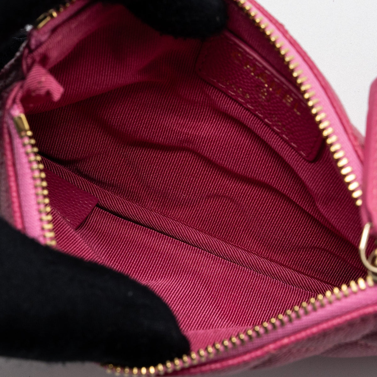 chanel-zippy-pouch-caviar-pink-lghw